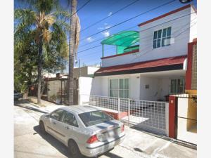 Casa en venta en Colomos Independencia, Guadalajara — foto 2 de 8