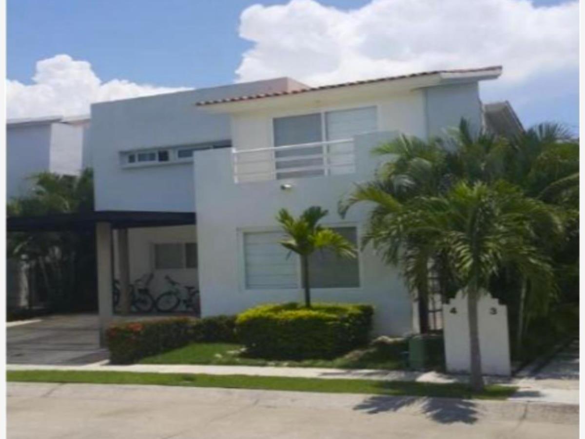 Casa en venta en Flamingos, Tepic — foto 1 de 8