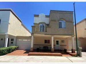 Casa en venta en Paseo de los Nogales, Juárez — foto 2 de 9