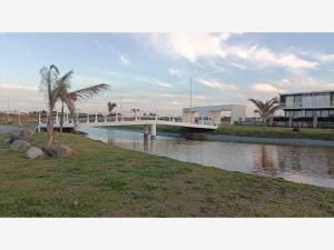 Terreno en venta en Costa Diamante, Alvarado — foto 2 de 9