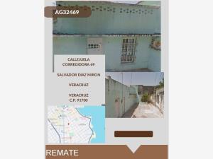Casa en Salvador Díaz Mirón, Martínez de la Torre, Veracruz de Ignacio de la Llave