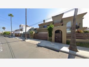 Casa en venta en Playas de Tijuana Sección Costa de Oro, Tijuana — foto 3 de 12