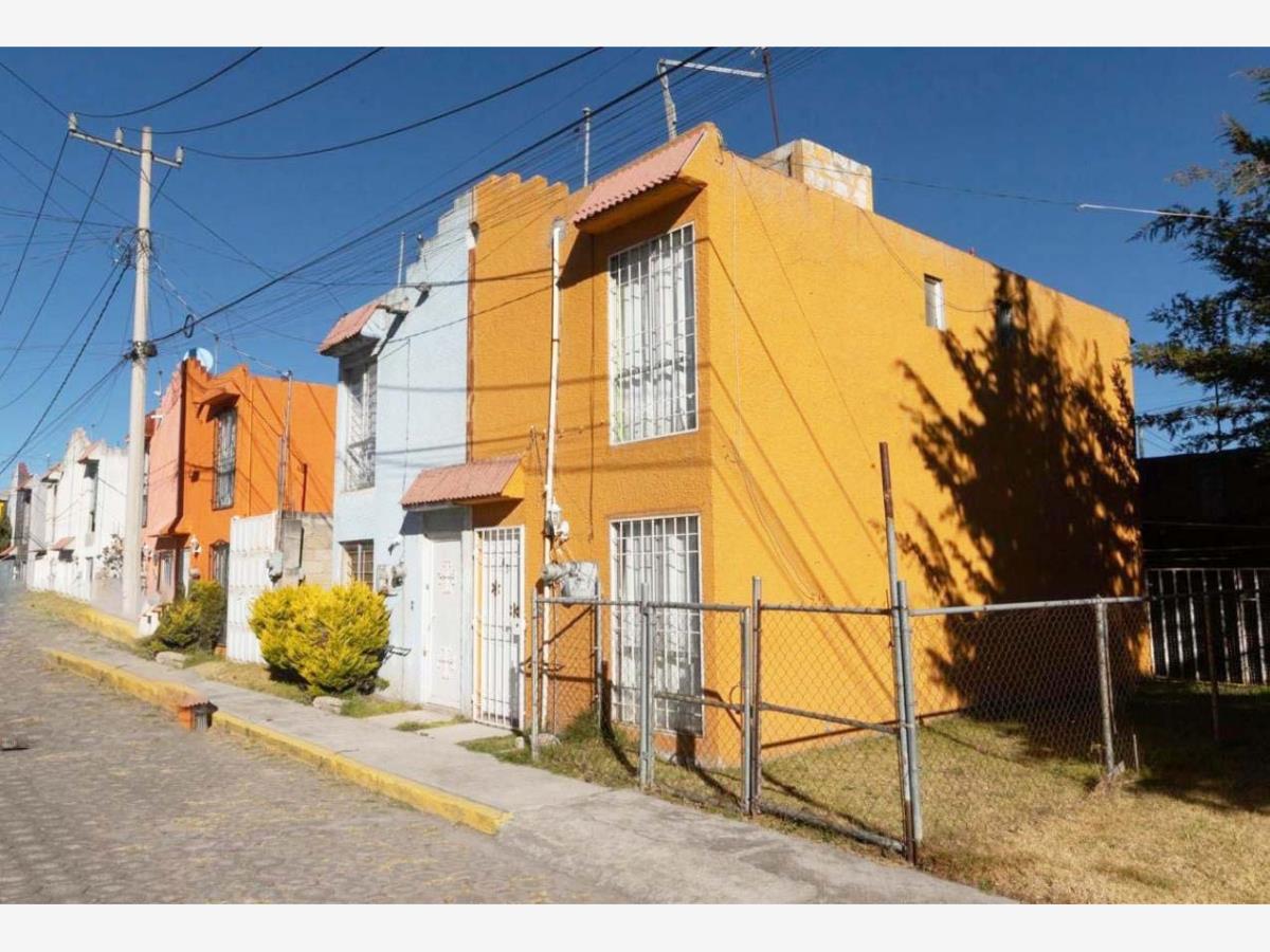 Casa en venta en San Luis Mextepec, Zinacantepec — foto 1 de 8