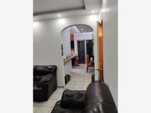 Casa en venta en Jardines de las Fuentes, Zapopan — foto 2 de 11