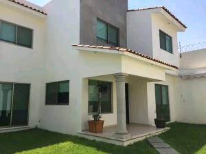 Casa en venta en Tres de Mayo, Emiliano Zapata, Morelos