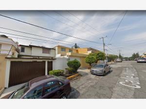 Casa en remate en Parque Residencial Coacalco 1a Sección, Coacalco de Berriozábal, México