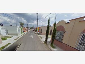 Casa en venta en Magisterial, Irapuato — foto 3 de 13