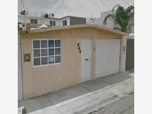 Casa en venta en La Estancia, Irapuato — foto 2 de 9