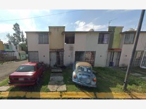 Casa en venta en Galaxia Bonito Jalisco, El Salto — foto 2 de 4