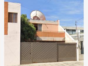 Casa en venta en Arbide, León — foto 2 de 4