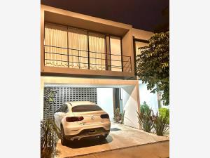 Casa en venta en Residencial Lomas Punta del Este, León, Guanajuato