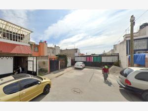Casa en venta en Real de Costitlán II, Chicoloapan — foto 2 de 9