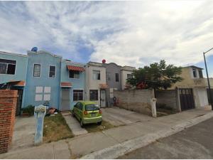 Casa en venta en Los Fresnos, Tlajomulco de Zúñiga — foto 3 de 12