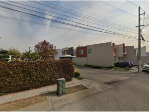 Casa en venta en Parques del Bosque, San Pedro Tlaquepaque — foto 2 de 12