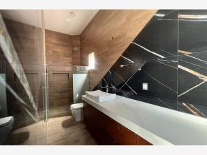 Casa en venta en Puerta de Hierro, Zapopan — foto 3 de 11