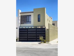 Casa en Puerta del Rey, Saltillo, Coahuila de Zaragoza