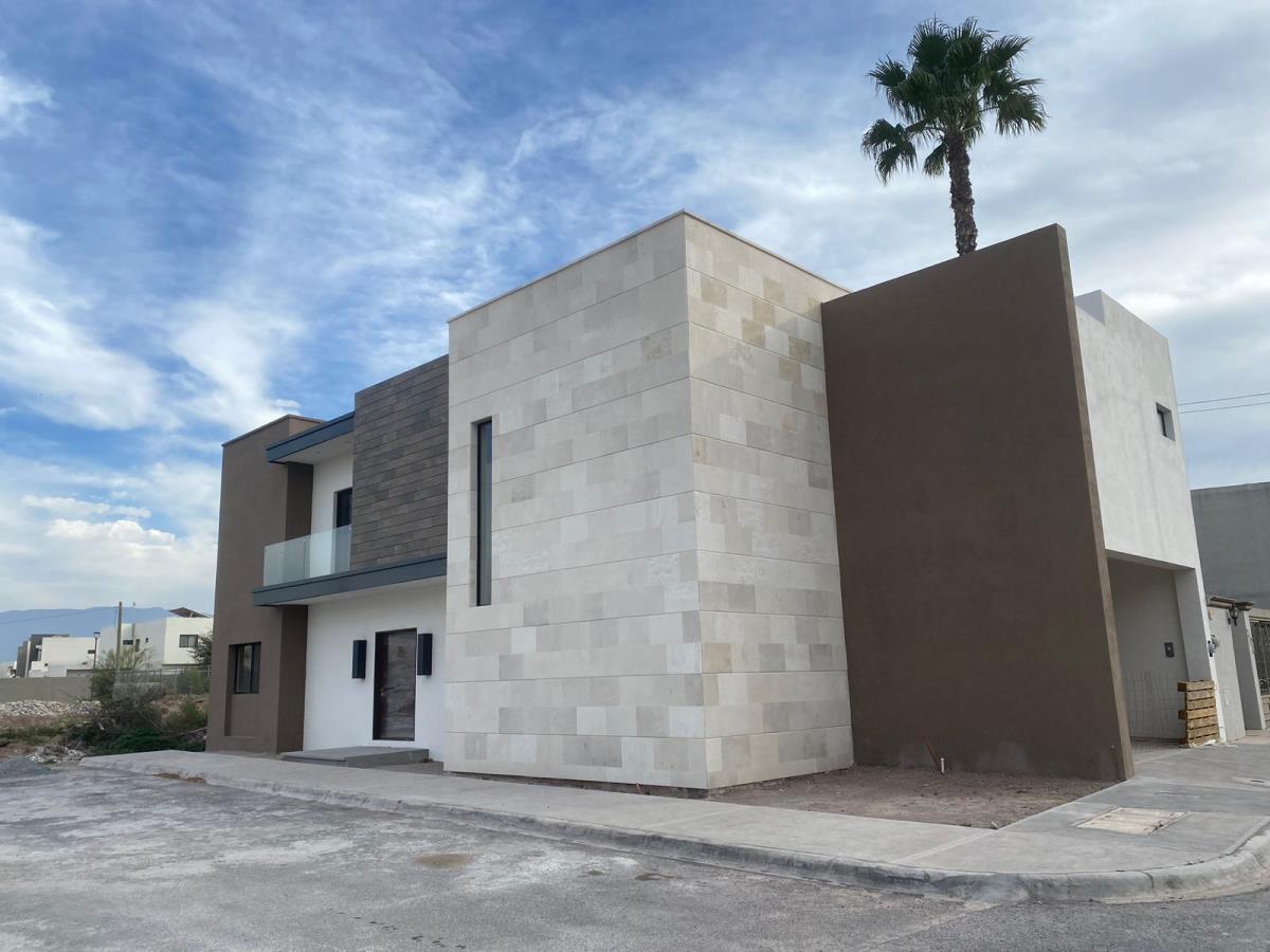 Casa en venta en Rincón de Sayavedra, Saltillo — foto 1 de 7