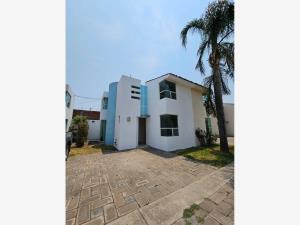 Casa en venta en Cholula de Rivadabia Centro, San Pedro Cholula — foto 2 de 15
