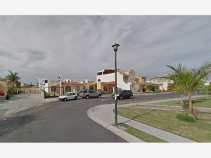 Casa en venta en Villa Fontana, San Pedro Tlaquepaque — foto 3 de 12