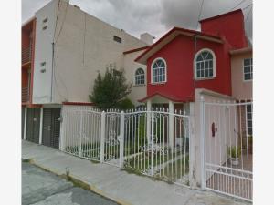 Casa en venta en Villas del Álamo, Mineral de la Reforma — foto 2 de 8