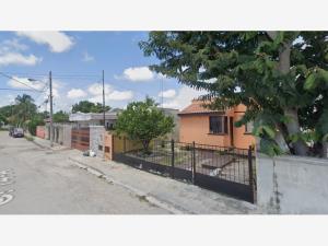 Casa en venta en Jardines de Mulchechen, Kanasín — foto 3 de 12