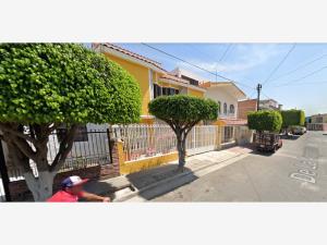 Casa en venta en Jardines de Santa Isabel, Guadalajara — foto 2 de 10
