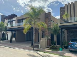 Casa en venta en Pueblo Nuevo, Corregidora, Querétaro