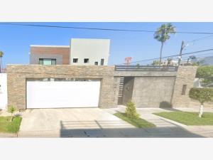 Casa en venta en Playas de Tijuana Sección Jardines, Tijuana, Baja California
