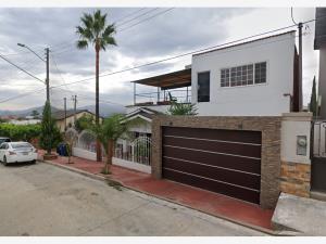 Casa en venta en El Refugio, Tecate — foto 2 de 16