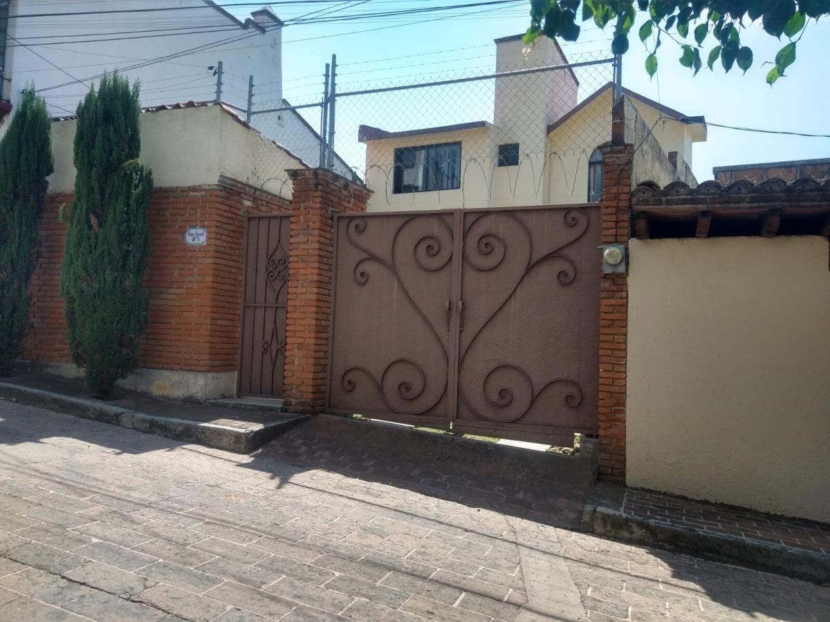 Casa en venta en Buenavista, Cuernavaca — foto 1 de 17