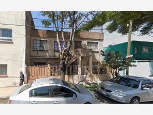Casa en venta en El Sifón, Iztapalapa, Ciudad de México