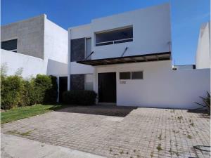 Casa en venta en Mision San Jeronimo