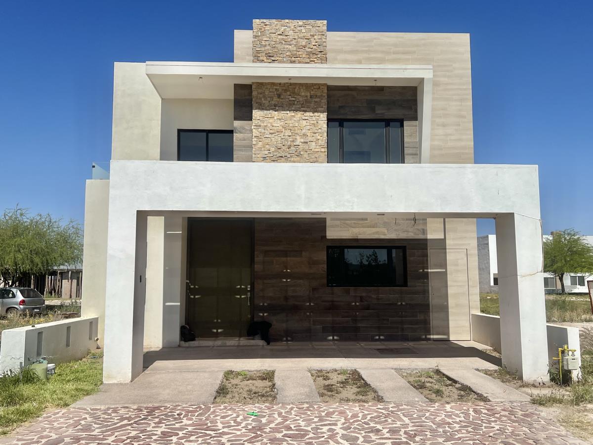Casa en Venta en Altozano la Nueva Laguna, Gómez Palacio, Durango Casa en Venta en Altozano la Nueva Laguna, Gómez Palacio, Durango