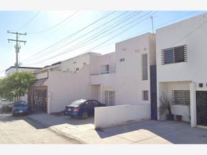 Casa en venta en San Felipe, Torreón — foto 2 de 4