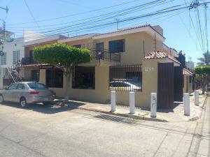 Casa en venta en Jardines de la Paz, Guadalajara — foto 2 de 34