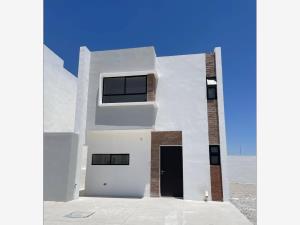 Casa en venta en Ampliación Senderos, Torreón, Coahuila de Zaragoza Casa en venta en Ampliación Senderos, Torreón, Coahuila de Zaragoza