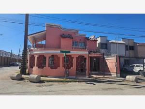 Casa en venta en Jardines del Lago, Juárez — foto 2 de 25
