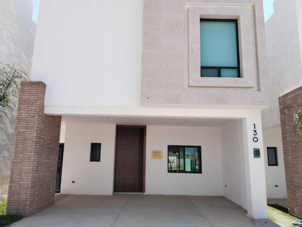 Casa en Venta en La Rioja Residencial, Torreón, Coahuila de Zaragoza
