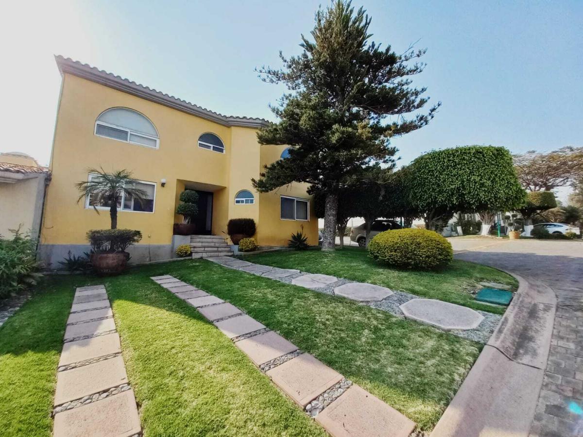 Casa en venta en Lomas de Cortes, Cuernavaca — foto 1 de 12