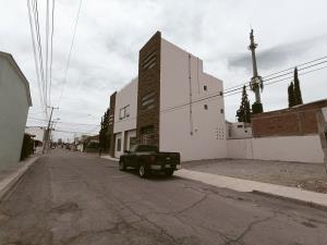 Edificio en venta en Linss, Chihuahua — foto 2 de 28