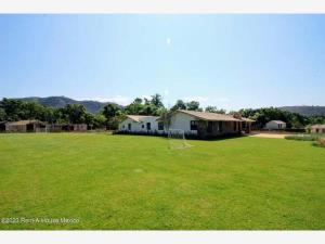 Casa en venta en Valle de Bravo, Valle de Bravo — foto 3 de 21