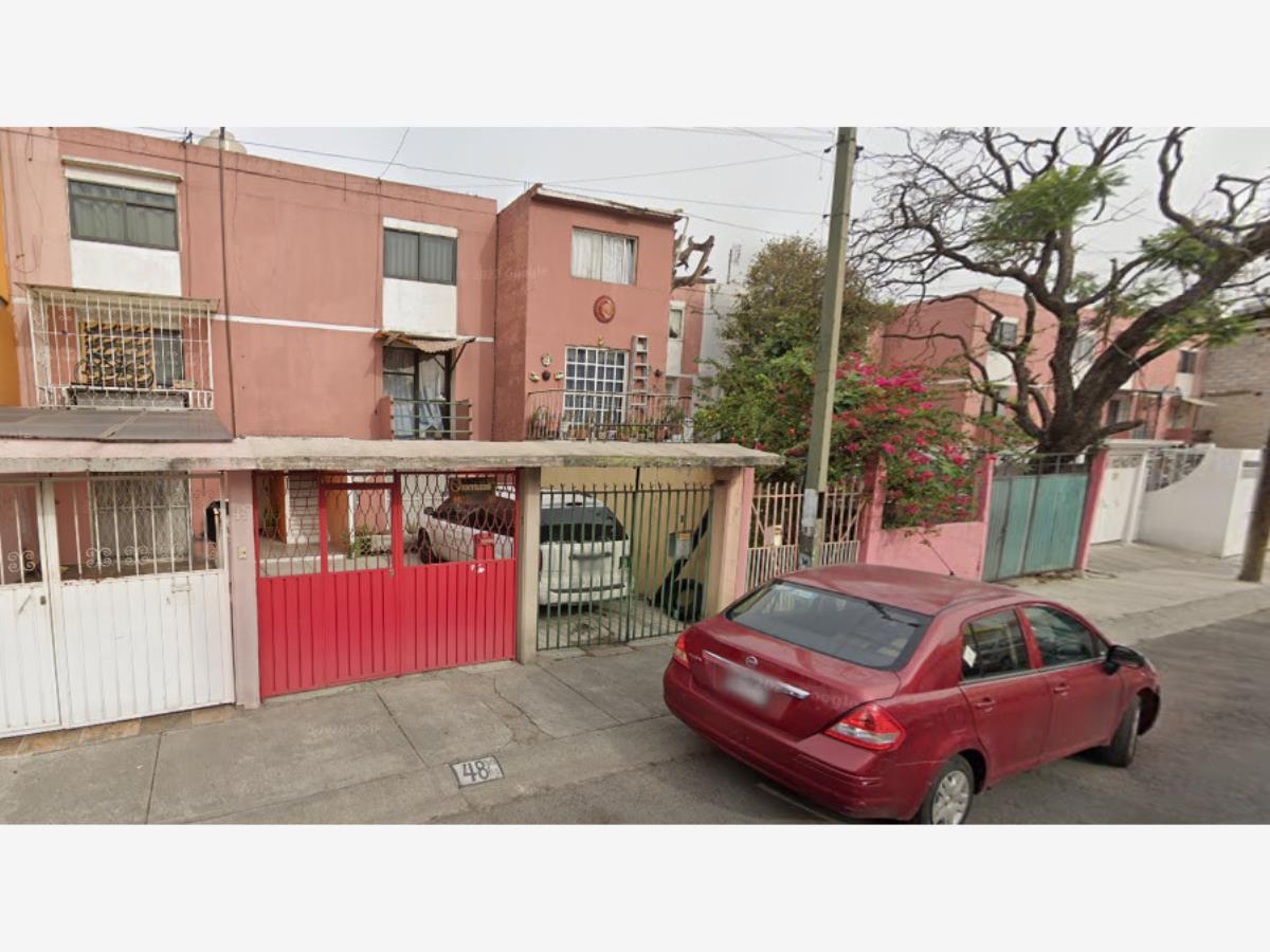 Casa en venta en El Rosario, Azcapotzalco — foto 1 de 11