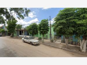 Casa en venta en INFONAVIT Solidaridad, Culiacán — foto 3 de 11