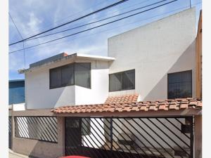 Casa en venta en San Lorenzo Tepaltitlán Centro, Toluca, México Casa en venta en San Lorenzo Tepaltitlán Centro, Toluca, México