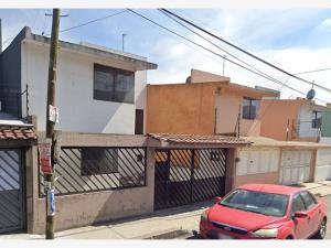 Casa en venta en San Lorenzo Tepaltitlán Centro, Toluca — foto 3 de 11
