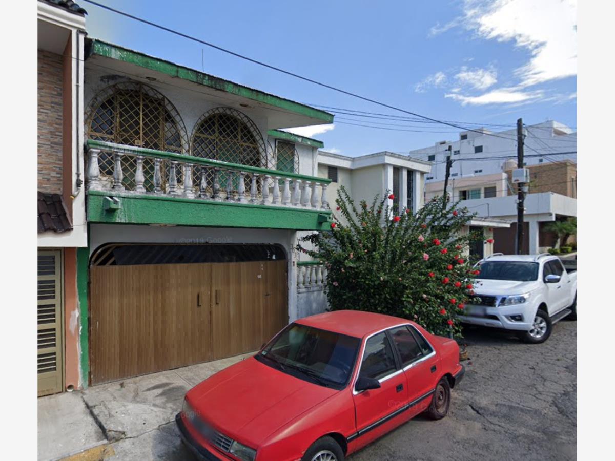 Casa en venta en Versalles Sur, Tepic — foto 1 de 11