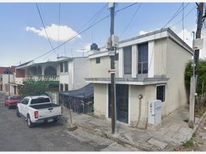 Casa en venta en Versalles Sur, Tepic — foto 2 de 11
