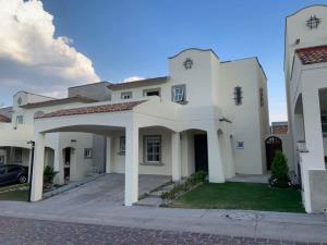 Casa en Cumbres del Lago, Querétaro, Querétaro