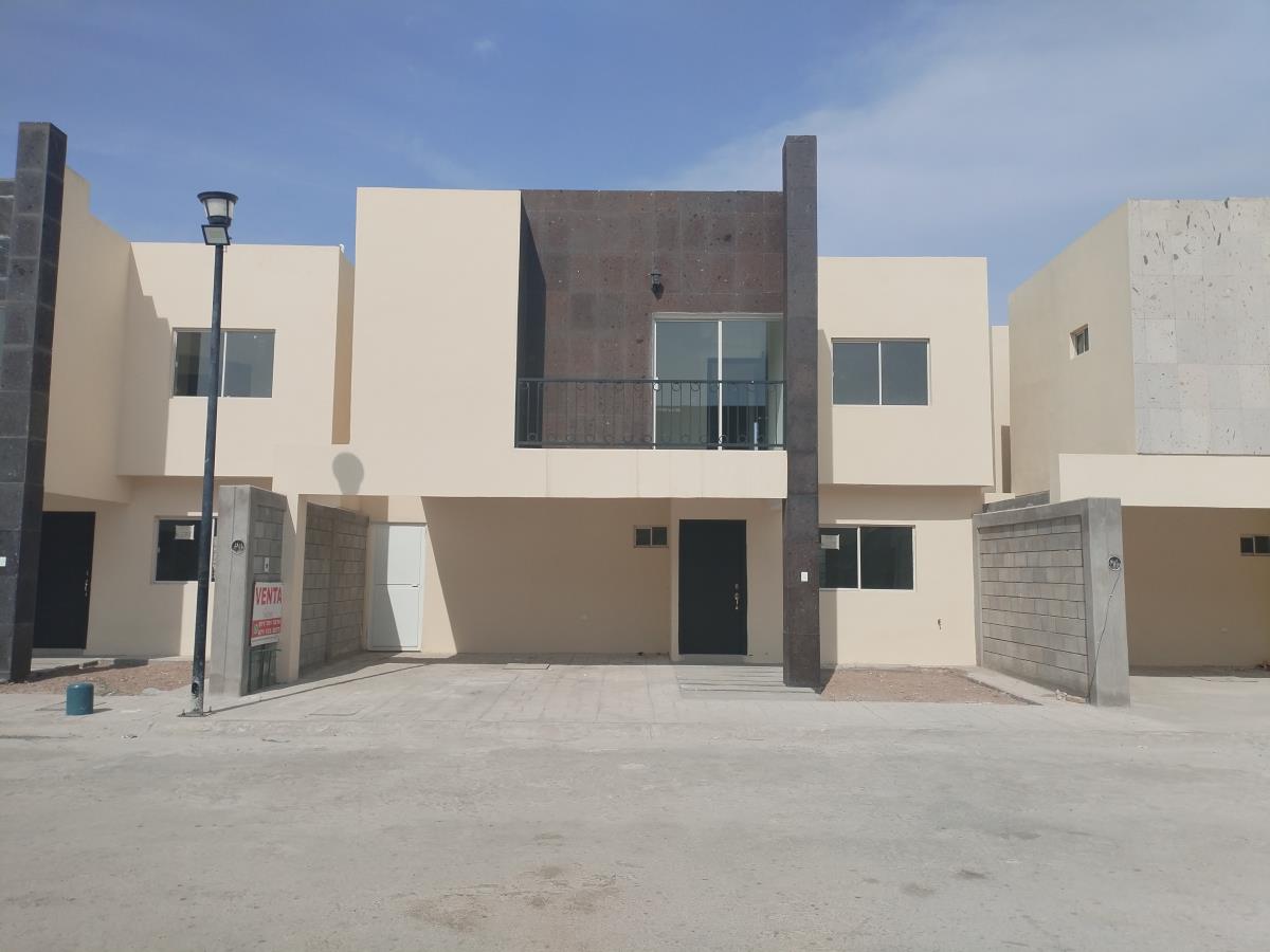 Casa en venta en Los Cedros, Gómez Palacio — foto 1 de 25