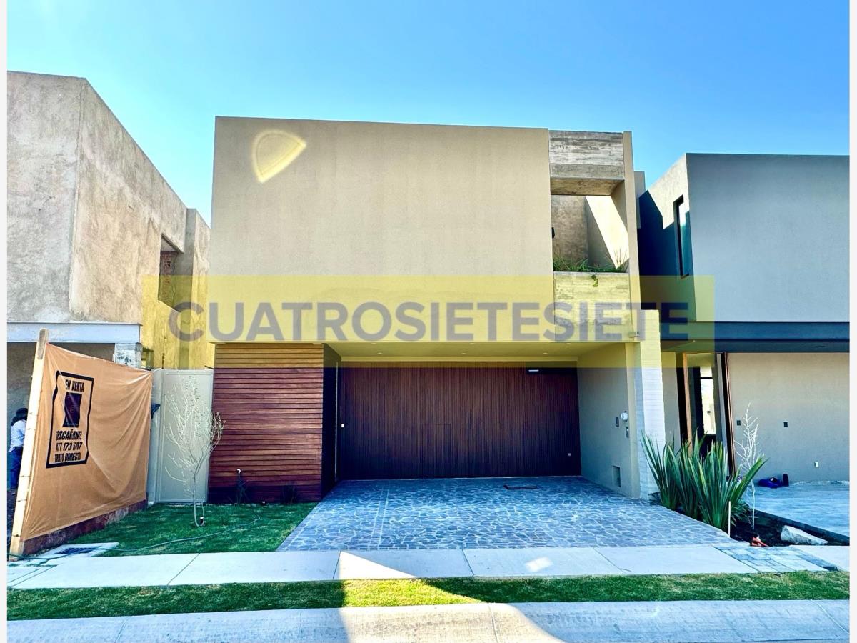 Casa en venta en El Molino Residencial y Golf, León — foto 1 de 21